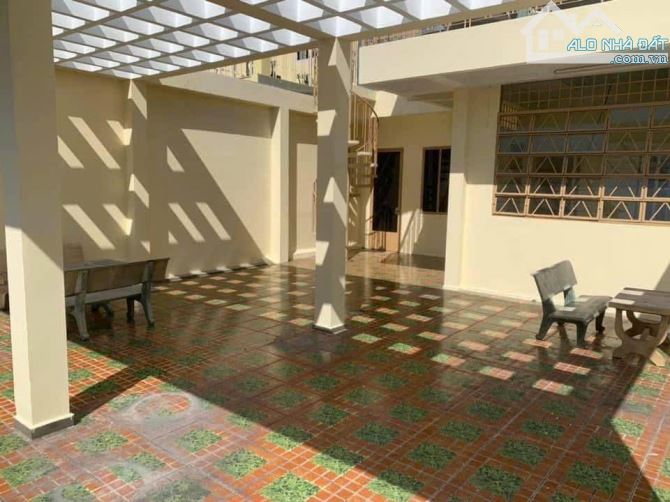 HẺM XE TẢI THÔNG - LẠC LONG QUÂN – P.10 – Q.11 -DT: 8*16M- 16 TỶ 9 - 4