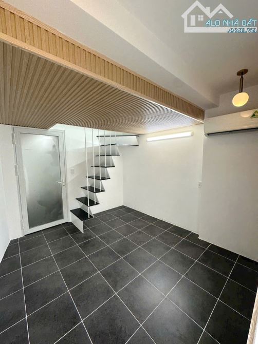 Nhà 3 tầng mới hẻm 266 Nguyễn Duy P. Chánh Hưng. Giá 2,95 tỷ TL - 4
