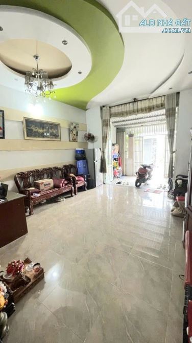 NHÀ ĐẸP HXH,NGANG 5M,SÁT MẶT TIỀN TRỊNH THỊ MIẾNG, ĐÔNG THẠNH, HÓC MÔN, 90m2, CHỈ 4,9 TỶ - 4