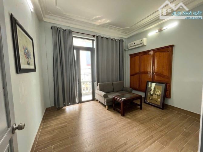 Bán nhà HXH 8m khu Phan Xích Long , 5 phòng, full nội thất - 4