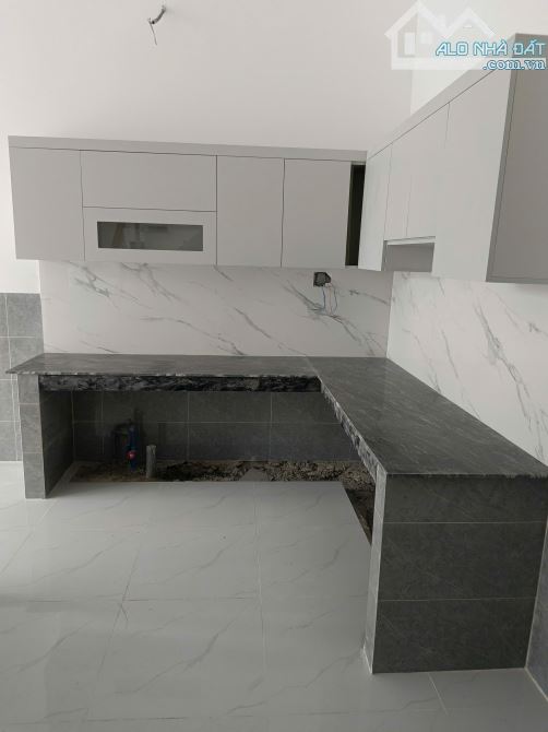 CHỦ CẦN BÁN GẤP NHÀ 1 TRỆT 1 LẦU NGAY TRUNG TÂM 700TR NHẬN NHÀ NGAY - 4