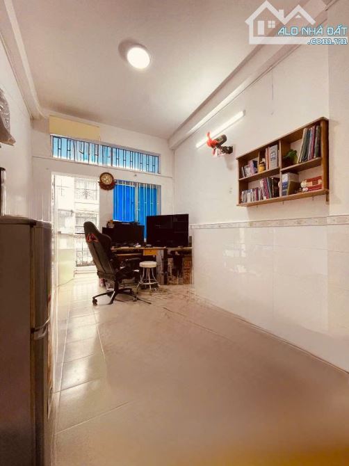 QUẬN 10 – HẺM OTO TRÁNH – 57M² – 4 TẦNG – KHU SẦM UẤT – NHỈNH 10 TỶ - 4