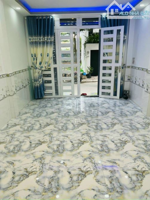 Nhà bán SỔ HỒNG 1 trệt, 2 lầu 4 phòng ngủ tại hẻm 1419 LVL. - 4