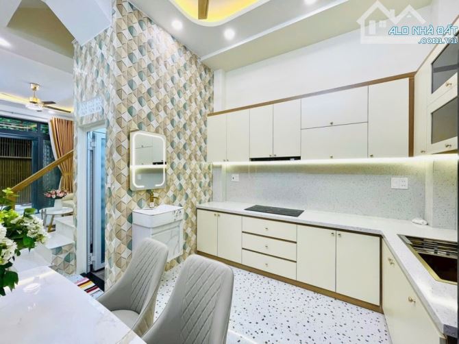 Wow Nhà mới đẹp full nội thất 4 tầng 4 phòng ngủ hẻm thông bàn cờ Phường 14 Gò Vấp - 4