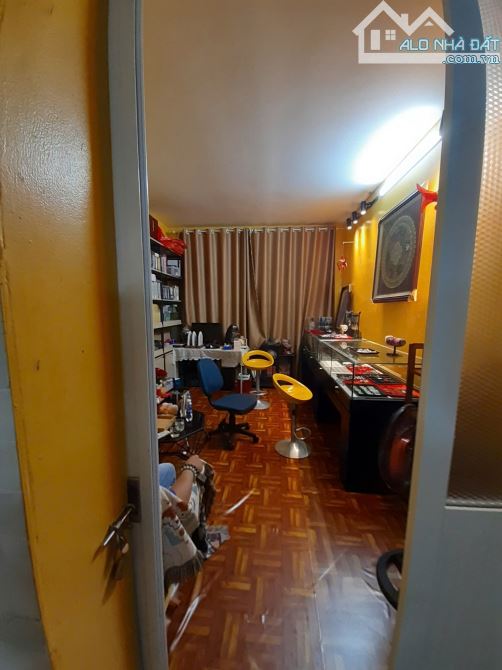 ( 16 TỶ ) BÁN NHÀ PHÂN LÔ – Ô TÔ VÀO NHÀ– NGÕ 106 HOÀNG QUỐC VIỆT– NGÕ OTO TRÁNH – 43,4M2 - 4