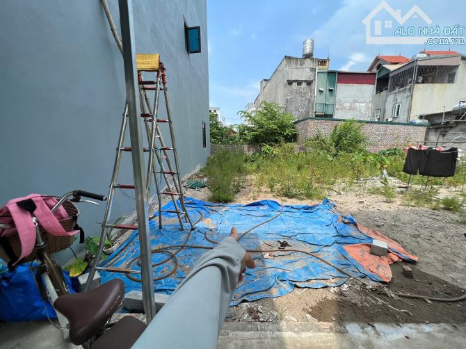 45M VÂN NỘI Ô TÔ VÀO TẬN ĐẤT - 7P đi CẦU NHẬT TÂN ,2P ra VÕ NGUYÊN GIÁP CHỈ NHỈNH 3 TỶ - 4