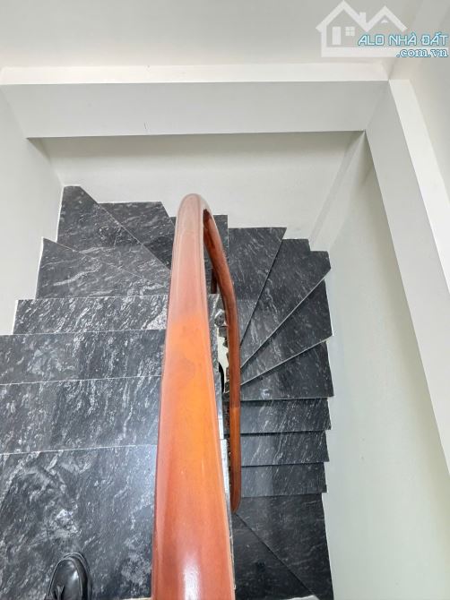Giá tốt Phương Viên - Song Phương, 32m2*5T. 3PN, gần đại lộ, gần chợ Vạng. Giá 4,35 tỷ - 4