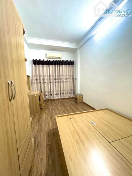 DUY NHẤT 1 CĂN NHÀ TRƯƠNG ĐỊNH - 26M2 MẶT TIỀN 4.5M - 4 TẦNG - NHỈNH 5 TỶ - Ô TÔ CÁCH 15M - 4