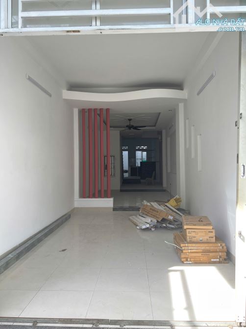 Bán nhà 3 tầng mặt tiền đường Mê linh - Gần đường Nguyễn Thị Minh Khai - 4