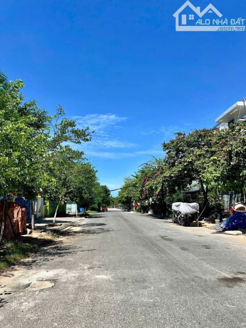 Bán Đất Đường Hồ Tùng Mậu Nối Dài, DT 235m2, đường 10m5, Đấu Lưng Đường Nguyễn Sinh Sắc - 4