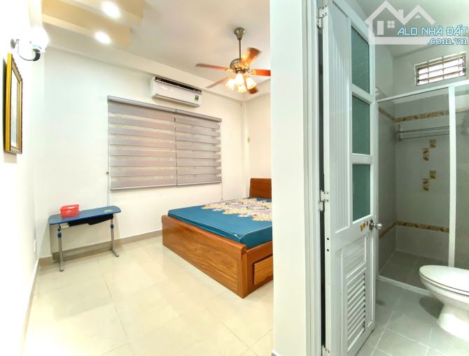 Bán gấp nhà HXH 419 Cách Mạng Tháng Tám Quận 10, 4x17m, 3 tẩng chỉ 10 tỷ - 4