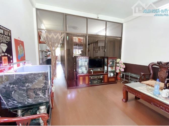 Căn hộ CC Nguyễn Văn Lượng, P.11, Gò Vấp, 4x17m, 2PN, gần Lotte, emart. Giá 2.9 tỷ TL (SHR - 4