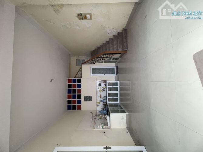 🎉🎉+Với diện tích 108m² và mặt tiền 8m, ô tô đỗ trong sân. ngôi nhà được thiết kế 3 tầng - 4