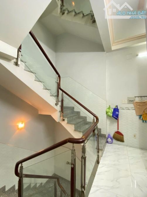 NHÀ 5 TẦNG CẠNH AEON, HXH ĐOÀN GIỎI, P.SƠN KỲ, TÂN PHÚ, 4,4X10M, HẬU 4,9M CN 49M2, 6,8TY - 4