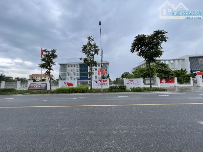 BÁN LK TĐC TRÂU QUỲ-PHỐ MẬU TÀI-VIEW HỒ SEN-2 THOÁNG TRƯỚC SAU- 76m2-MT5m-21 tỷ - 4