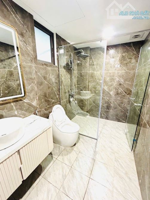 💥TRƯƠNG ĐỊNH - BẠCH MAI - 40M2X5T - 9 TỶ - MẶT TIỀN RỘNG - 3 BƯỚC Ô TÔ - THANG MÁY - 4