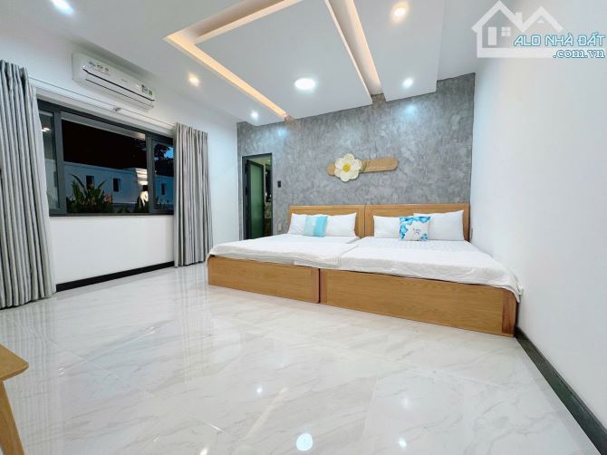 Biệt thự nằm trên Đồi Ngọc Tước, gần Bãi Sau và trung tâm Vũng Tàu. - 4