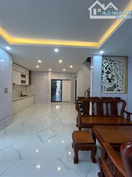 🌟Siêu Phẩm 2MT - Trung tâm Q4 - 4 Tầng BTCT 87m2 - 💰Chỉ 8 Tỏi 880 TL - 4