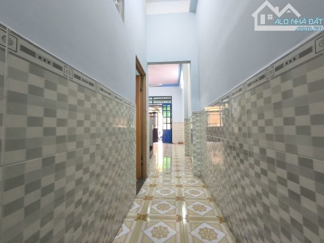 NHÀ 2 TẦNG 3PN 2WC – DTSD 100M2– MẶT TIỀN NHỰA 8M THÔNG TT. HÓC MÔN – GIÁ 3TỶ550 - 4