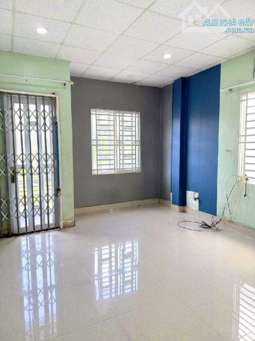 BÁN NHÀ GÒ VẤP - GẦN CÔNG VIÊN LÀNG HOA - ÔTÔ VÀO NHÀ - 75M2 - 6.8Tỷ - 4
