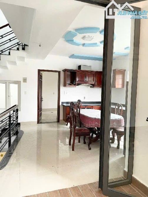 HỒ HỌC LÃM, 6M X 14M, 4 TẦNG , NỠ HẬU 8M, SÁT VÕ VĂN KIỆT, CHỈ 5.X TỶ - 5