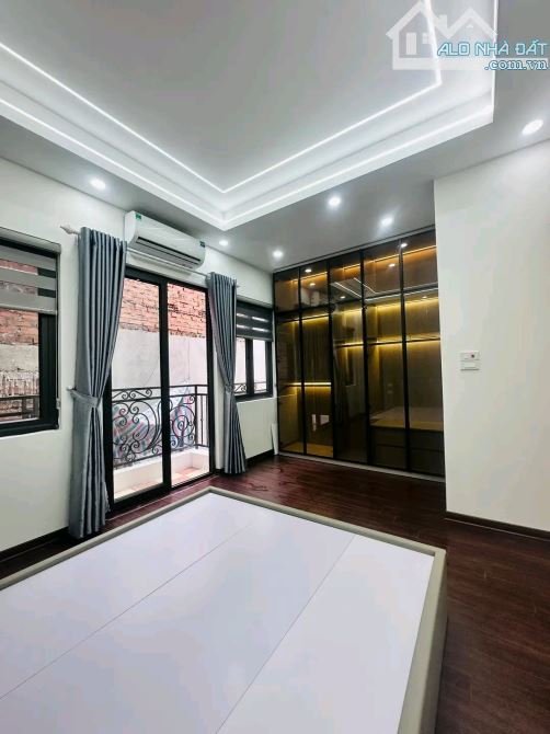 NHÀ ĐẸP TRUNG TÂM BA ĐÌNH 5PN KHÉP KÍN, DT 50M, 5T, MT ~5M: Ở, CHO THUÊ, GẦN PHỐ- CHỈ 10T - 5