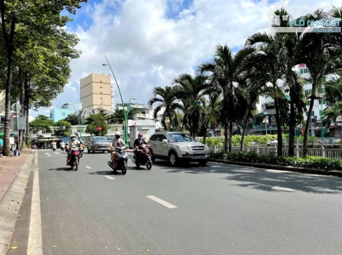 Bán nhà HẺM XE HƠI ĐỢI CỬA Trường Sa PN, 6T, full NT đẹp lung linh, nở hậu, chỉ 7.x tỷ - 5