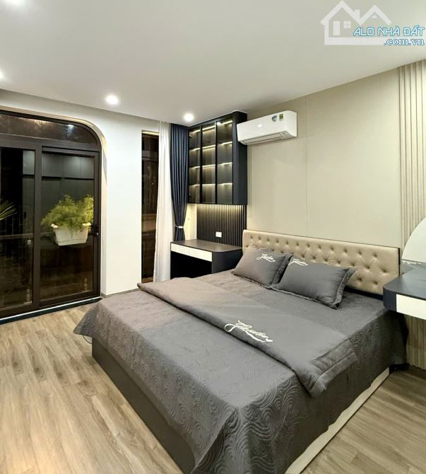 NHÀ ĐẸP THẠCH BÀN, Gara oto, Nở hậu 40m - 6 Tầng Thang Máy, FULL Nội Thất Giá Nhỉnh 12 Tỷ - 5