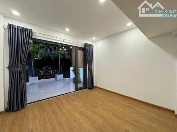 🏡LÝ PHỤC MAN - HẺM ÔTÔ - 65M2 - 4TẦNG - NỘI THẤT CAO CẤP SANG TRỌNG - CHỈ CÒN 9Ty9 - 5