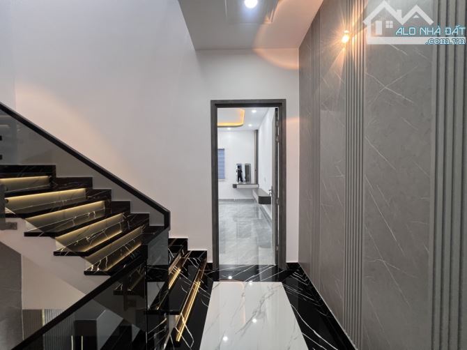 Bán nhà Tặng nội thất, 4x16m ,3 Tầng , 3 PN , Huỳnh Tấn Phát Chỉ 5 Tỷ Hơn - 5