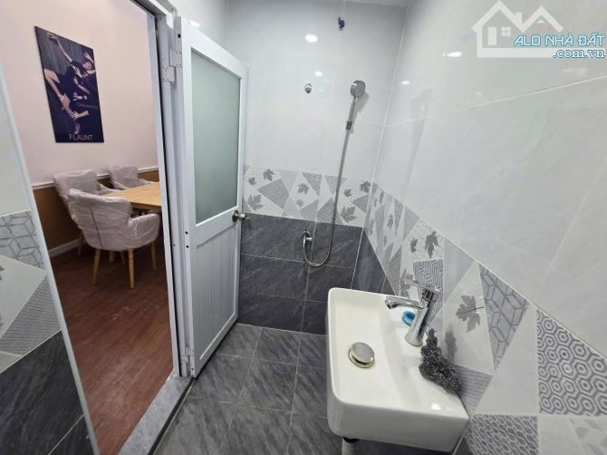 BÁN CĂN HỘ TẬP THỂ – NGUYỄN CHÍ THANH, Q10 – GIÁ CHỈ 1.9 TỶ -25,8m2 - 5