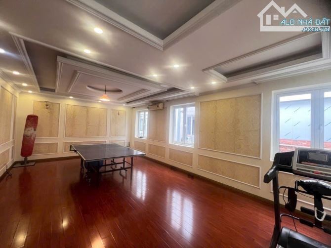 🏡🏡 BIỆT THỰ SIÊU VIP - VIỆT HƯNG - LONG BIÊN   🏡. Diện tích 190m x 4 tầng - Mặt tiền 9m - 5