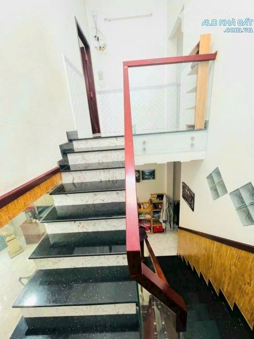 NHÀ ĐẸP HXH TRUNG MỸ TÂY 6-NGANG 5,2M-SÁT NGUYỄN ẢNH THỦ-TRUNG CHÁNH,HÓC MÔN-CHỈ 4.7 TỶ - 5