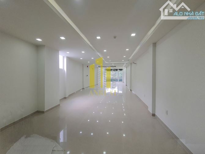 CHO THUÊ TÒA VĂN PHÒNG TRUNG TÂM THẢO ĐIỀN – HẦM 4 LẦU THANG MÁY, SÀN TRỐNG - 5