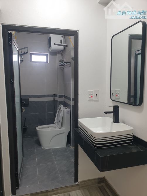 BÁN NHÀ ĐẸP 1.68 TỶ 3 TẦNG 68M2 ( TÂY NAM ) NGÕ NGUYỄN TRÃI - 5