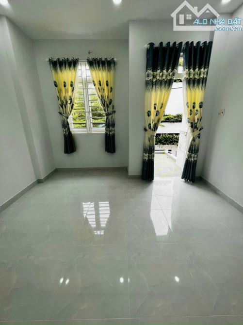 Nhà bán SỔ HỒNG 1 trệt, 2 lầu 4 phòng ngủ tại hẻm 1419 LVL. - 5