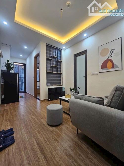 9 tầng thang máy có hầm, 10m Phố Kim Mã ngõ thông,215m2 đất,45 phòng ~ 300tr/th. Giá 74 tỷ - 5