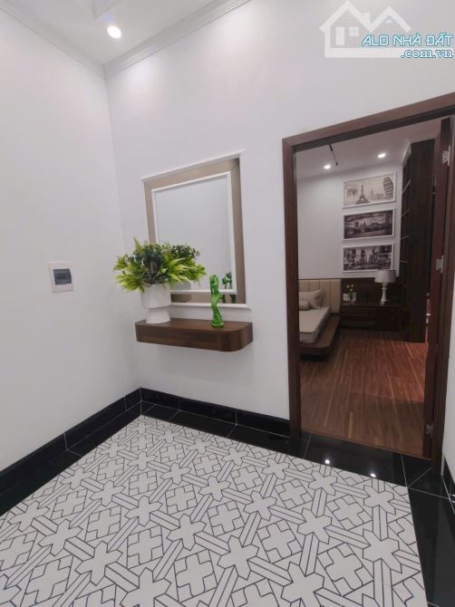Đẳng cấp sang trọng, ngõ 409 Kim Mã, oto 20m, full nội thất thang máy, 46m2. Giá 15.5 tỷ - 5