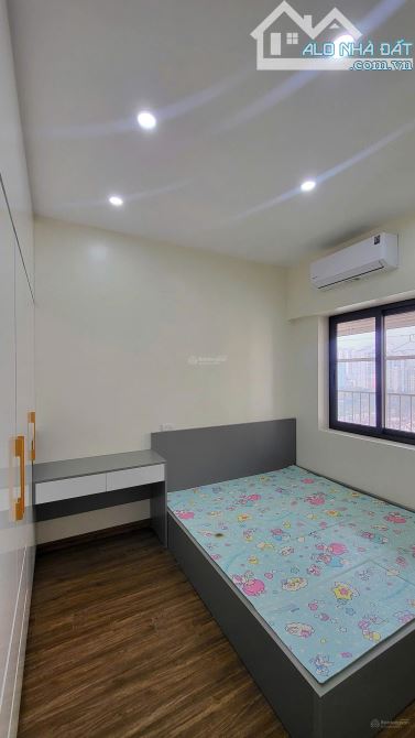 Cho thuê căn Licogi 13 Khuất Duy Tiến, 90m2, 3 ngủ 2vs. Đồ cơ bản đầy đủ. 15,5tr - 5
