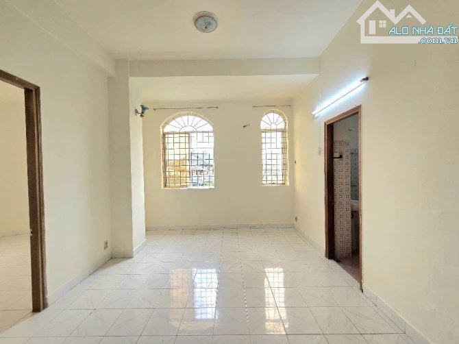 BÁN CĂN GÓC CHUNG CƯ 675 NGUYỄN KIỆM PHÚ NHUẬN - GIÁ 2TY700 - 5