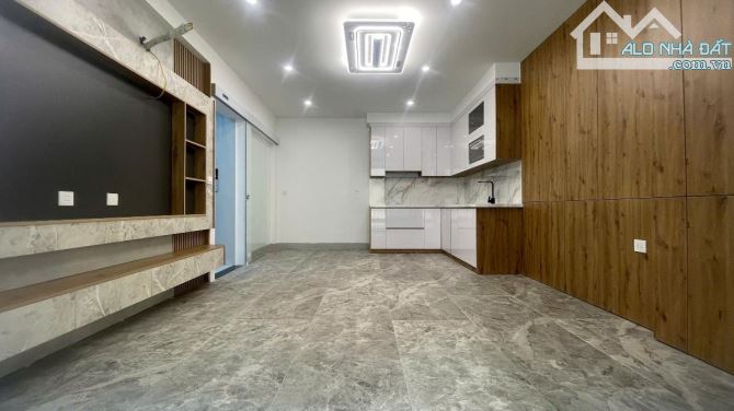 BÁN NHÀ NGUYỄN NGỌC NẠI – 35/40M² – 7 TẦNG – THANG MÁY – Ô TÔ VÀO NHÀ – 17.3 TỶ - 5