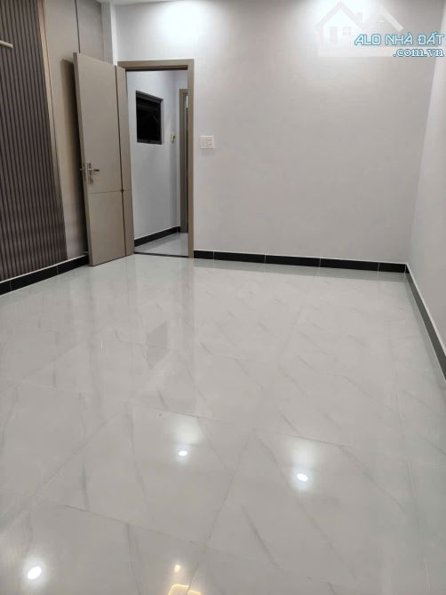Bán nhà 2 lầu đúc, Cao Xuân Dục P12-Q8, gần cầu Chà Và - 5