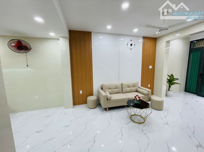 NHÀ ĐẸP 2 TẦNG FULL NỘI THẤT - ĐS 48 NHÁNH 3 - HIỆP BÌNH CHÁNH - 5