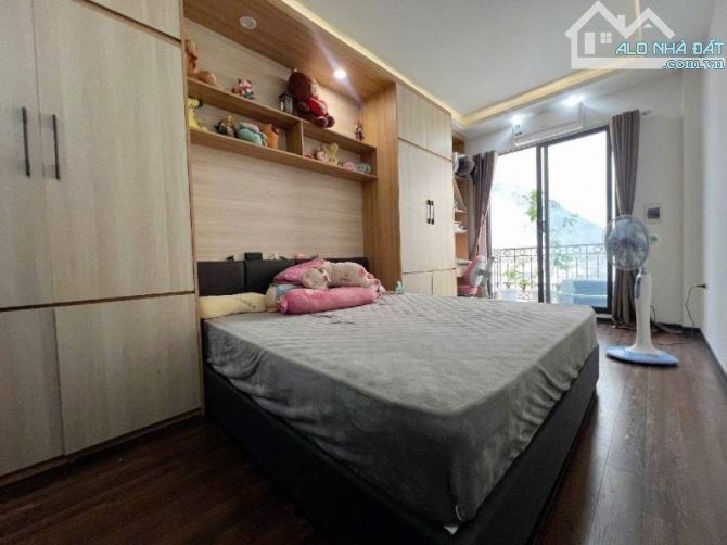 Bán nhà Ngọc Lâm,Long Biên 5 tầng,35m oto đỗ gần nhỉnh 7 tỷ - 5