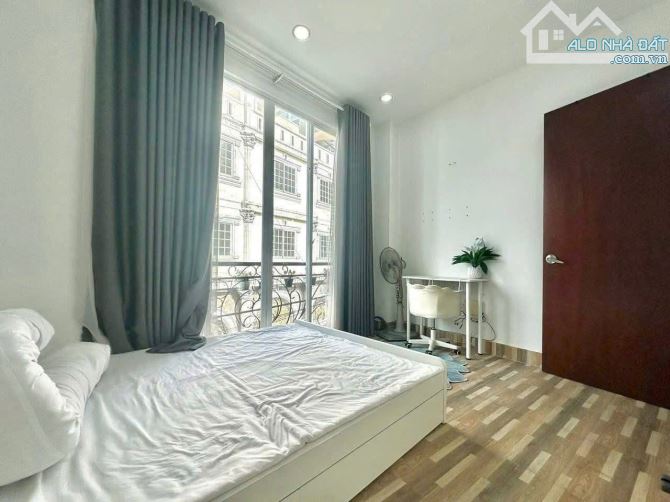 HẺM XE TẢI ĐẬU CỬA - 3 PHÒNG NGỦ - TẶNG TOÀN BỘ NỘI THẤT - 4 TẦNG - AN NINH - CHỈ NHỈNH 6T - 5
