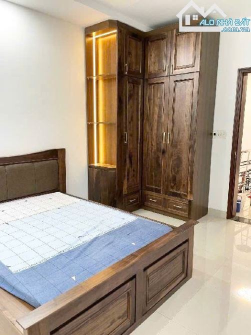 HỒ HỌC LÃM, 6M X 14M, 4 TẦNG , NỠ HẬU 8M, SÁT VÕ VĂN KIỆT, CHỈ 5.X TỶ - 6