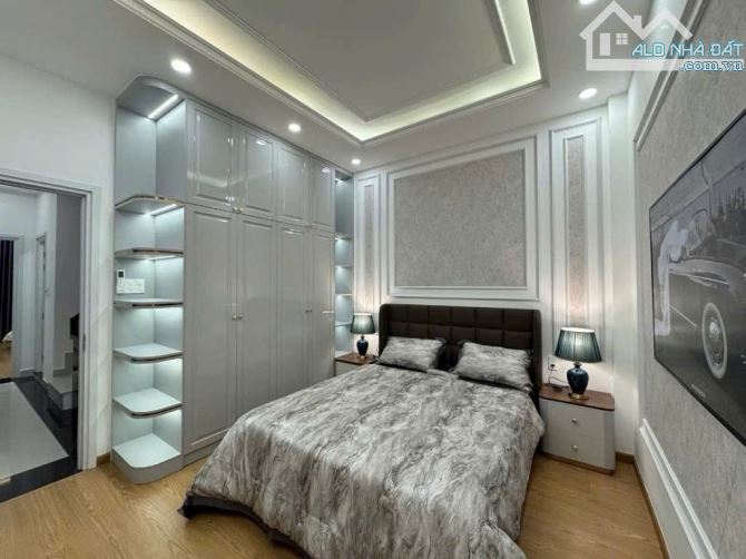 🏡LÝ PHỤC MAN - HẺM ÔTÔ - 65M2 - 4TẦNG - NỘI THẤT CAO CẤP SANG TRỌNG - CHỈ CÒN 9Ty9 - 6
