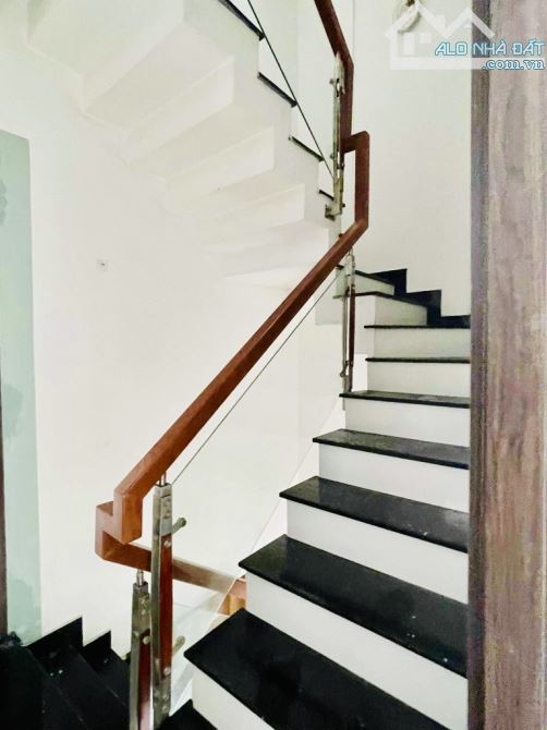 NHÀ MỚI ĐẸP – 5 TẦNG – LÔ GÓC 2 MẶT THOÁNG – HXH TRÁNH – NGAY LÊ TRỌNG TẤN 7.69 TỶ - 6