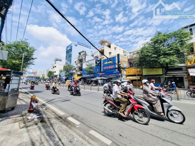 ✨ SIÊU RẺ – GIÁP QUẬN 5 – NHÀ 3 TẦNG 2.95 TỶ ✨  Tùng Thiện Vương công nhận 33m²/43m² - 6