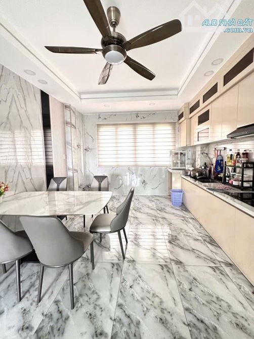 🔥🔥Nhà 5 TẦNG đường THẠNH XUÂN 47 phường TX, Q12, dt 53m2 (4mx14m) 💸 6,65Tỷ - 6
